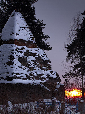 Белорусская пирамида в Узде